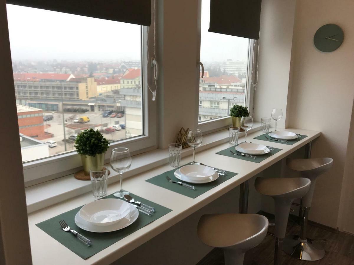 Central Apartments Veszprém Екстериор снимка