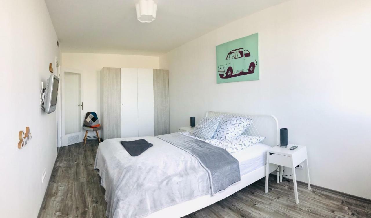 Central Apartments Veszprém Екстериор снимка